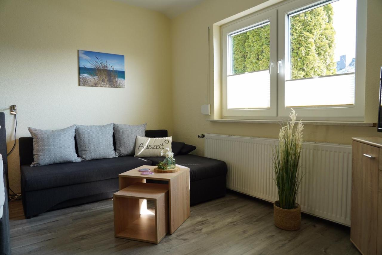 Auszeit - Ferienwohnung Und Appartements Бад-Зоден-Аллендорф Экстерьер фото