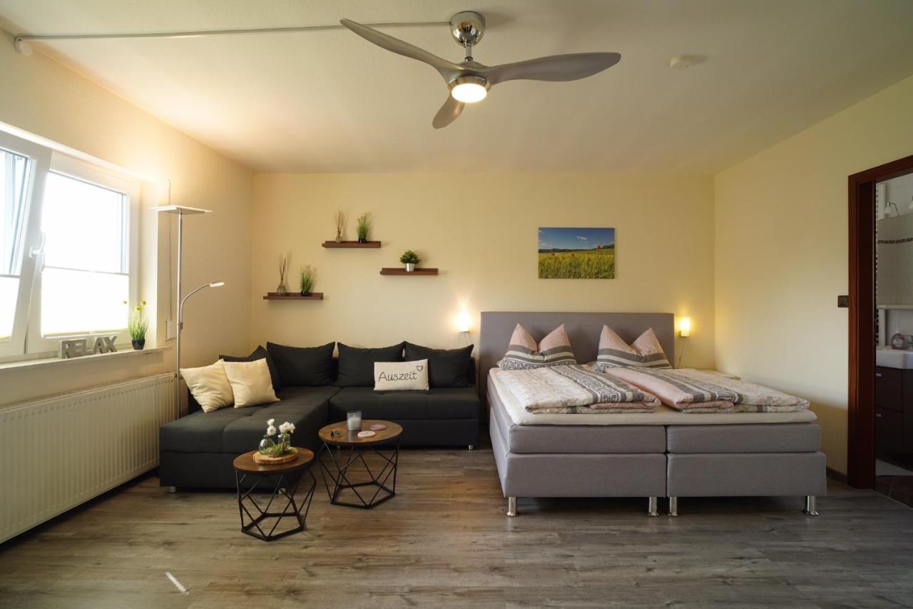 Auszeit - Ferienwohnung Und Appartements Бад-Зоден-Аллендорф Экстерьер фото