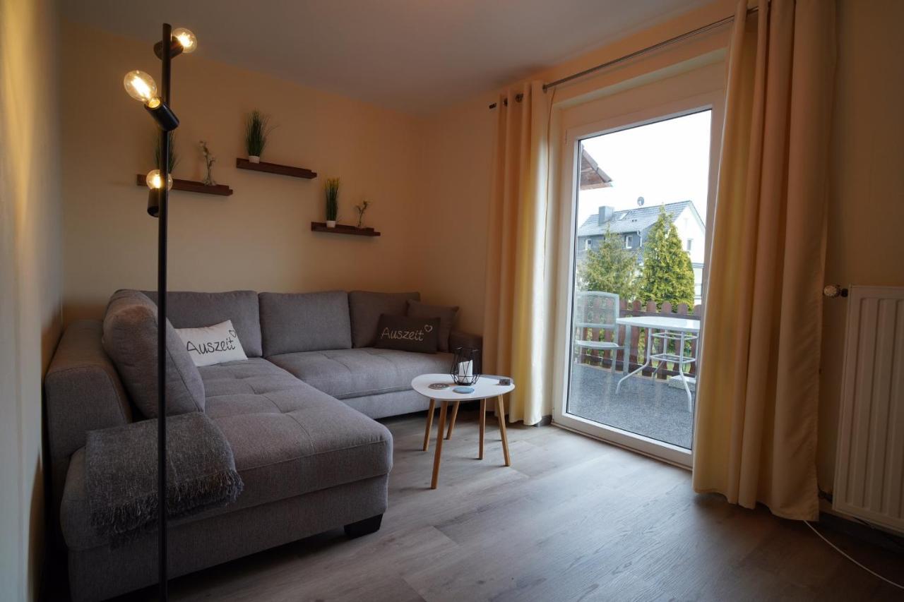 Auszeit - Ferienwohnung Und Appartements Бад-Зоден-Аллендорф Экстерьер фото